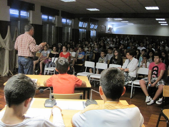 livros no palco1